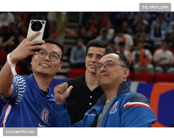 申花吴曦伤缺影响中场控制，特谢拉替补待命考验进攻轮换深度